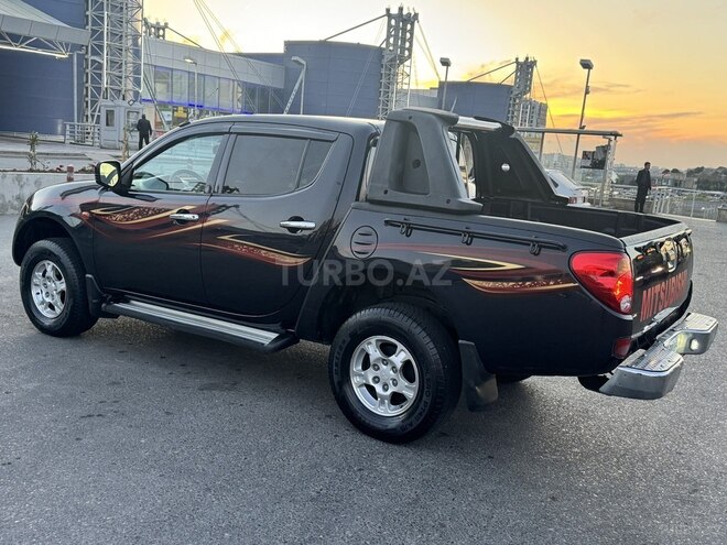 Mitsubishi L200 2008, 264,000 km - 2.5 l - Bakı