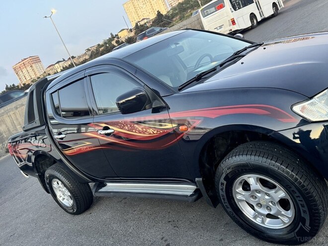 Mitsubishi L200 2008, 264,000 km - 2.5 l - Bakı