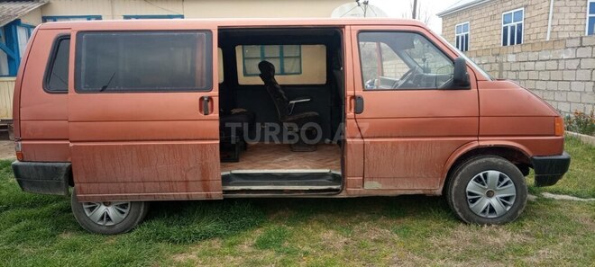 Volkswagen Transporter 1991, 450,000 km - 1.9 l - Salyan