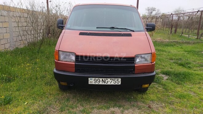 Volkswagen Transporter 1991, 450,000 km - 1.9 l - Salyan