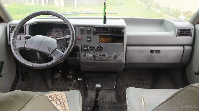 Volkswagen Transporter 1991, 450,000 km - 1.9 l - Salyan