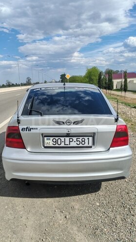 Opel Vectra 2000, 385,423 km - 1.8 l - Tovuz