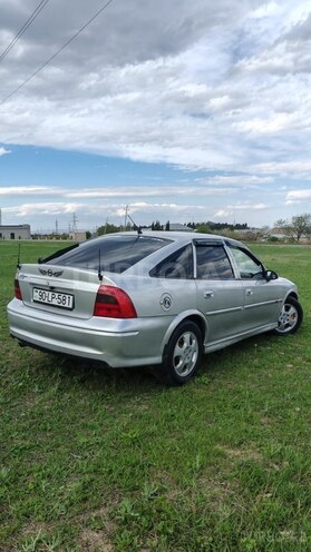 Opel Vectra 2000, 385,423 km - 1.8 l - Tovuz