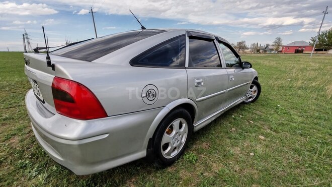 Opel Vectra 2000, 385,423 km - 1.8 l - Tovuz