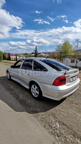 Opel Vectra 2000, 385,423 km - 1.8 l - Tovuz