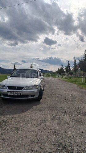 Opel Vectra 2000, 385,423 km - 1.8 l - Tovuz
