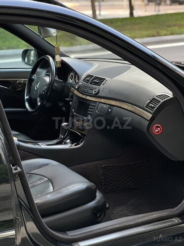 Mercedes E 320 2002, 243,000 km - 3.2 л - Bakı