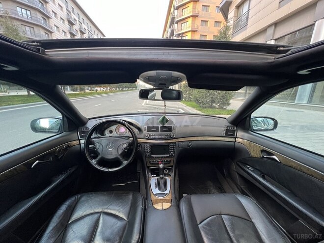 Mercedes E 320 2002, 243,000 km - 3.2 л - Bakı