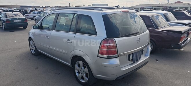 Opel Zafira 2006, 372,000 km - 1.9 l - Bakı