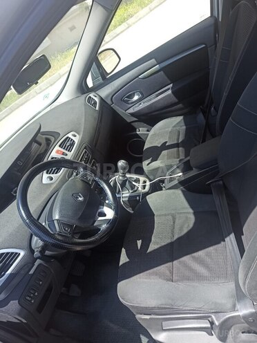 Renault Grand Scenic 2009, 413,000 km - 1.5 l - Bakı