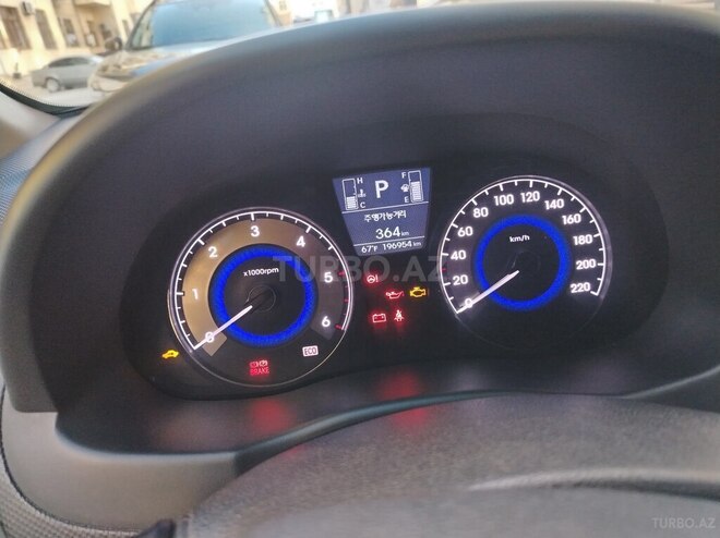 Hyundai Accent 2015, 197,000 km - 1.6 l - Bakı
