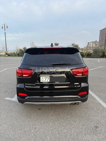 Kia Sorento-2