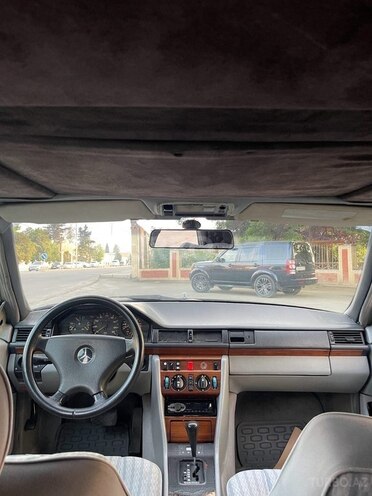 Mercedes E 260 1991, 500,000 km - 2.6 л - Gəncə