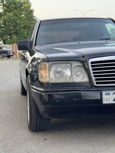 Mercedes E 260 1991, 500,000 km - 2.6 л - Gəncə