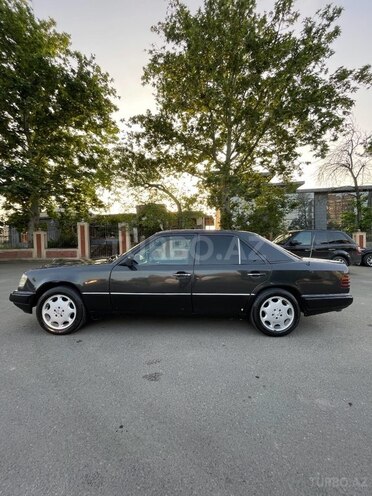 Mercedes E 260 1991, 500,000 km - 2.6 л - Gəncə