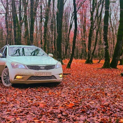 Kia Ceed 2012, 380,000 km - 1.6 l - Bakı