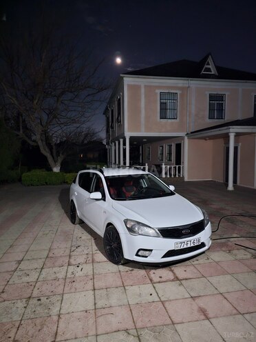 Kia Ceed 2012, 380,000 km - 1.6 l - Bakı