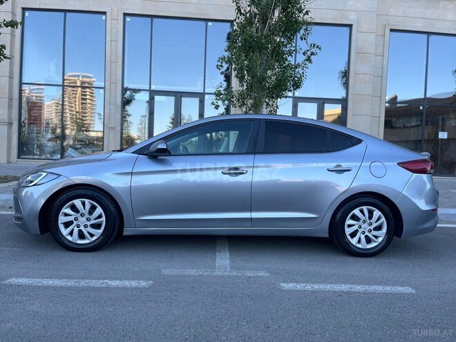 Hyundai Elantra 2016, 110,000 km - 2.0 l - Bakı