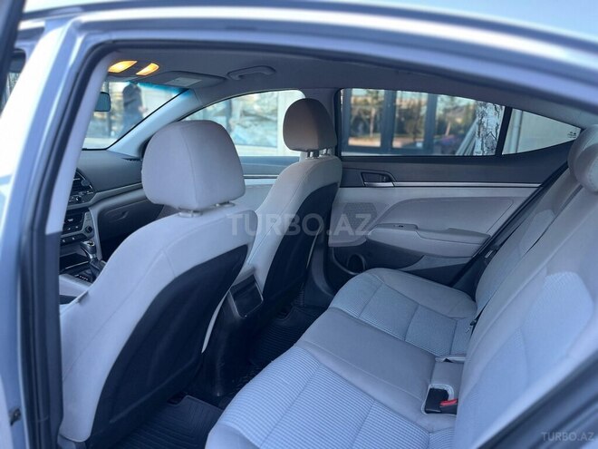 Hyundai Elantra 2016, 110,000 km - 2.0 l - Bakı