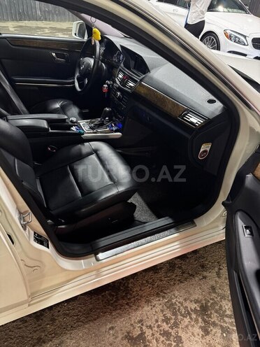 Mercedes E 200 d 2010, 343,000 km - 2.2 l - Bakı