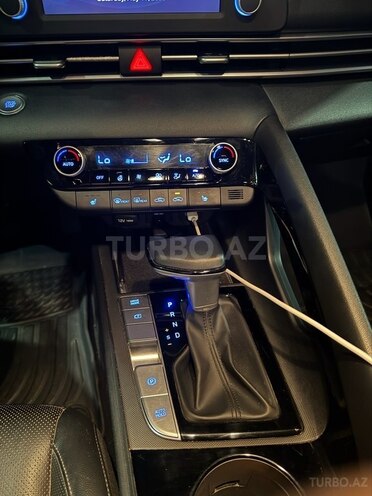 Hyundai Elantra 2021, 49,000 km - 2.0 l - Bakı
