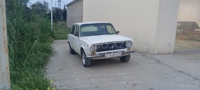 LADA (VAZ) 21011 1981, 65,874 km - 1.3 л - Salyan