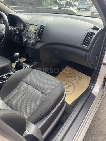 Hyundai i30 2011, 270,000 km - 1.6 l - Bakı