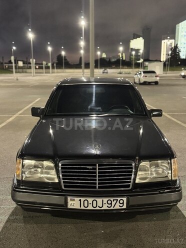 Mercedes E 220 1994, 392,000 km - 2.2 l - Bakı