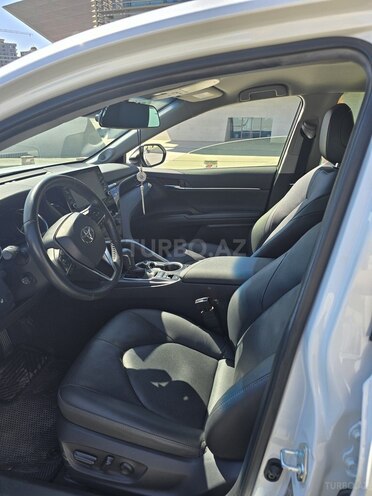 Toyota Camry 2021, 8,600 km - 2.5 л - Bakı