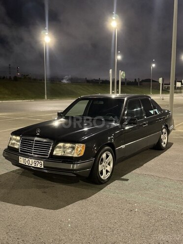 Mercedes E 220 1994, 392,000 km - 2.2 l - Bakı