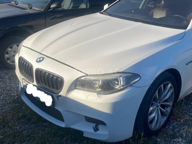BMW 520 2015, 220,000 km - 2.0 l - Bakı
