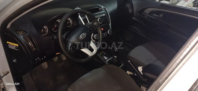 Kia Ceed 2010, 277,000 km - 1.6 л - Bakı
