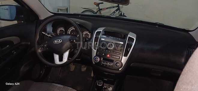 Kia Ceed 2010, 277,000 km - 1.6 л - Bakı