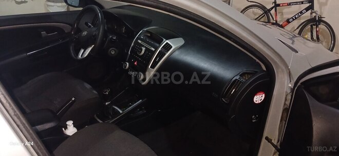Kia Ceed 2010, 277,000 km - 1.6 л - Bakı