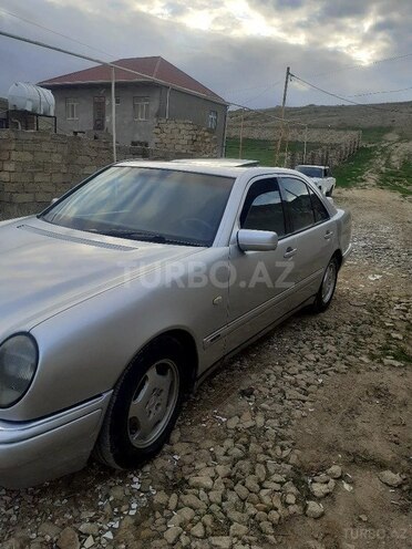 Mercedes E 220 d 1998, 453,806 km - 2.2 л - Bakı