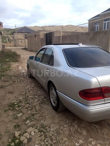 Mercedes E 220 d 1998, 453,806 km - 2.2 л - Bakı