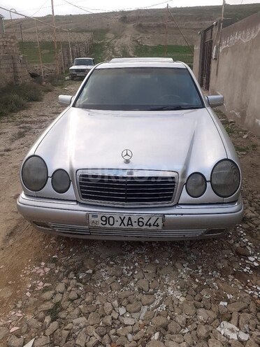 Mercedes E 220 d 1998, 453,806 km - 2.2 л - Bakı