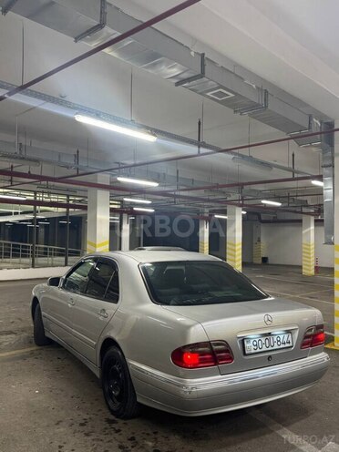 Mercedes E 220 d 2000, 864,000 km - 2.2 л - Bakı
