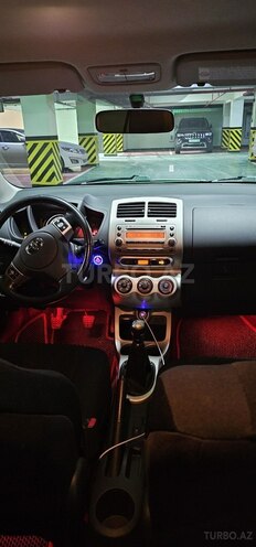 Toyota Urban Cruiser 2009, 175,000 km - 1.3 л - Bakı