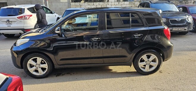 Toyota Urban Cruiser 2009, 175,000 km - 1.3 л - Bakı