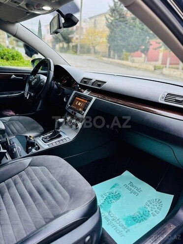 Volkswagen Passat 2014, 240,000 km - 2.5 л - Bakı