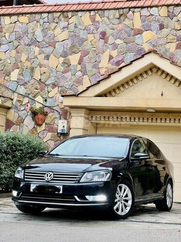 Volkswagen Passat 2014, 240,000 km - 2.5 л - Bakı
