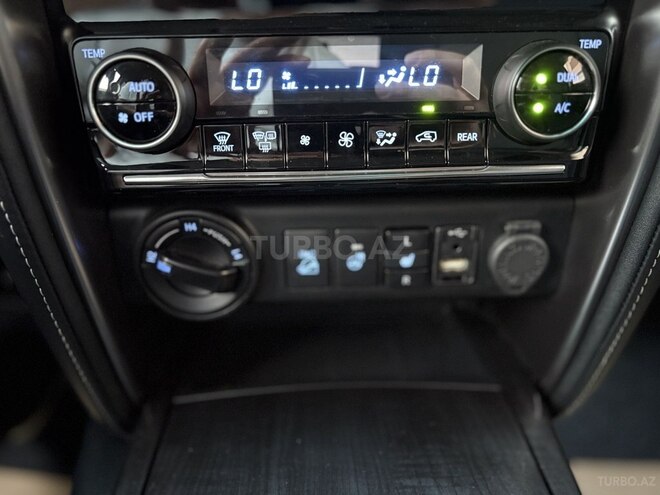 Toyota Fortuner-15