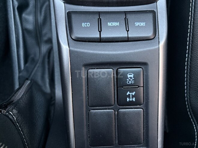 Toyota Fortuner-17