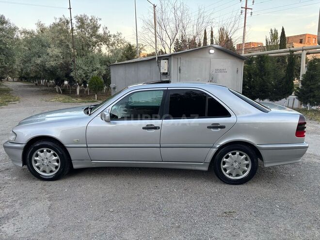 Mercedes C 180 2000, 322,638 km - 1.8 л - Sumqayıt