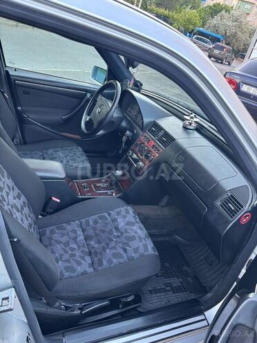 Mercedes C 180 2000, 322,638 km - 1.8 л - Sumqayıt