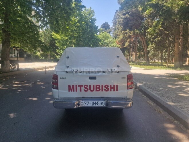 Mitsubishi L200 2016, 221,000 km - 2.4 l - Bakı