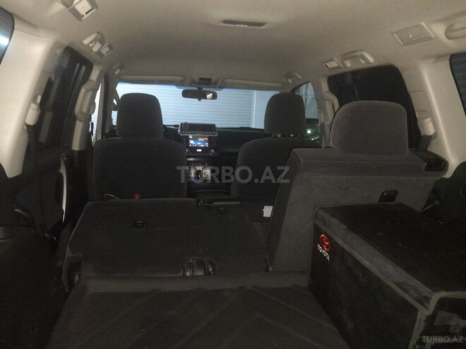 Toyota Land Cruiser Prado-8