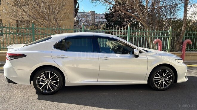 Toyota Camry 2023, 33,000 km - 2.5 l - Bakı