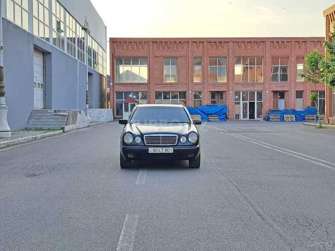 Mercedes E 240 1999, 327,707 km - 2.4 л - Gəncə